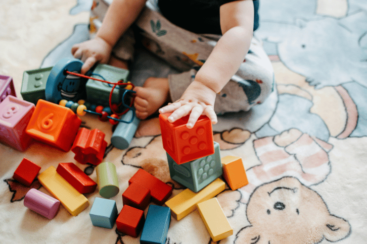 Activités d'éveil pour bébé et tout-petit nos idées de 0 à 3 ans