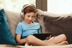 Limiter les écrans chez l'enfant nos conseils concrets par âge