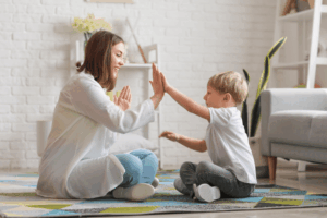 Réussir les premiers jours avec votre nounou à domicile